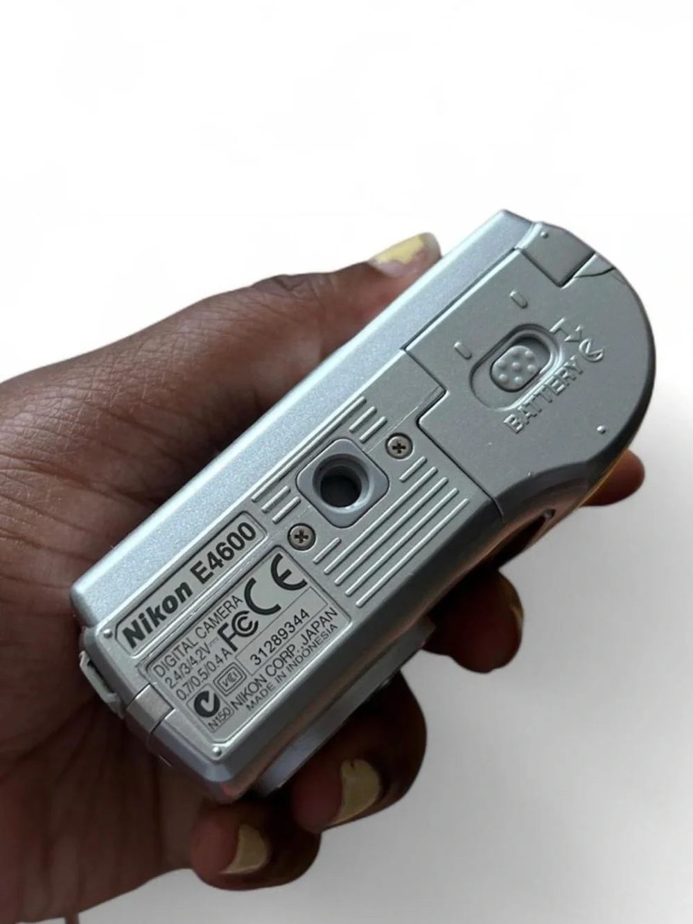 Vintage Nikon Coolpix 4600 Silver Digicam Y2K CCD Digital Camera As Is Nostalgia